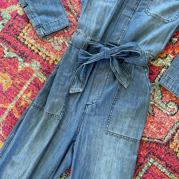 & Denim | Women's Medium Blue Lightweight Denim Jumpsuit tie waist hidden button - Picture 14 of 16